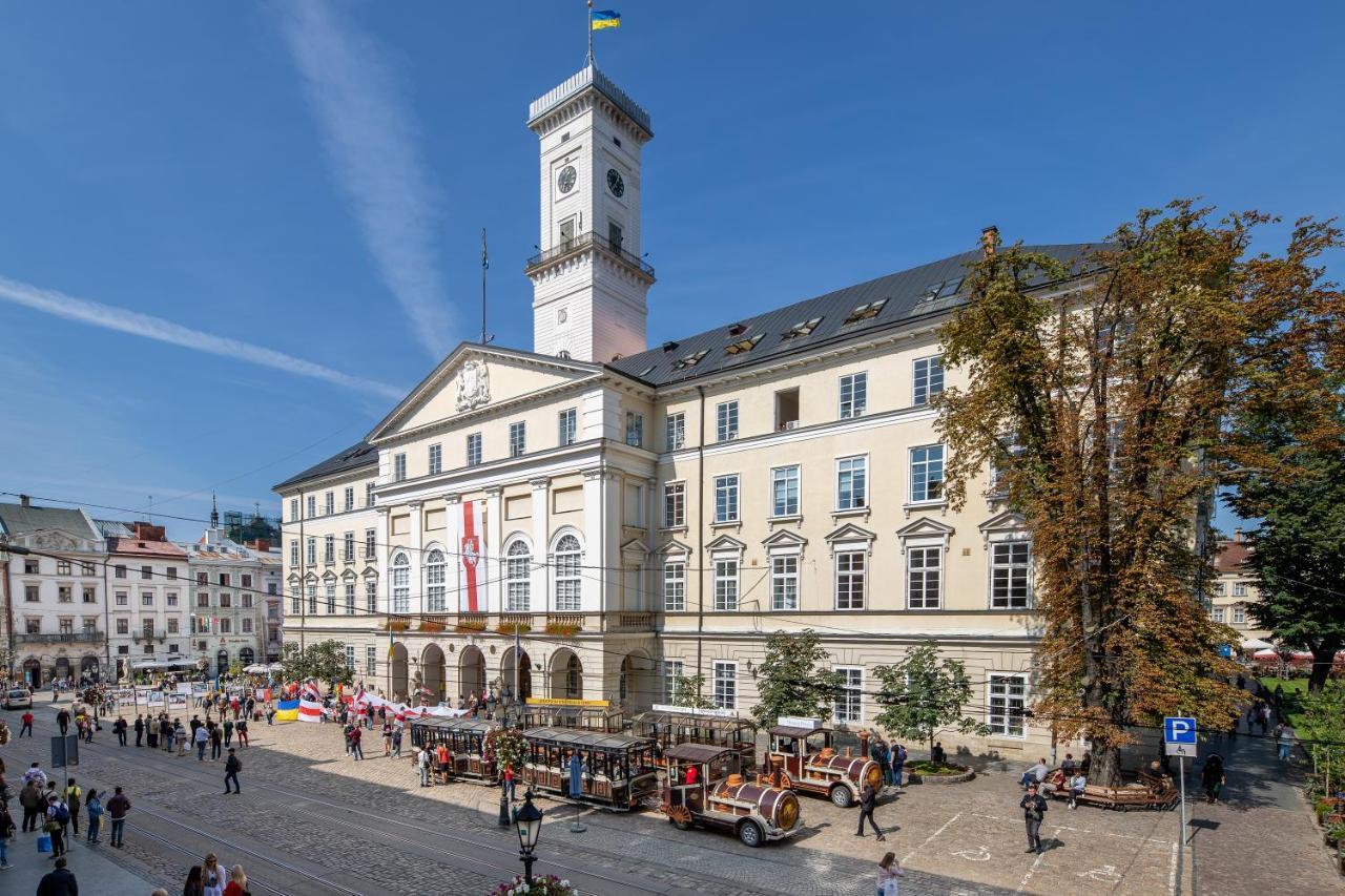 Hotel On The Square Lemberg Exterior foto